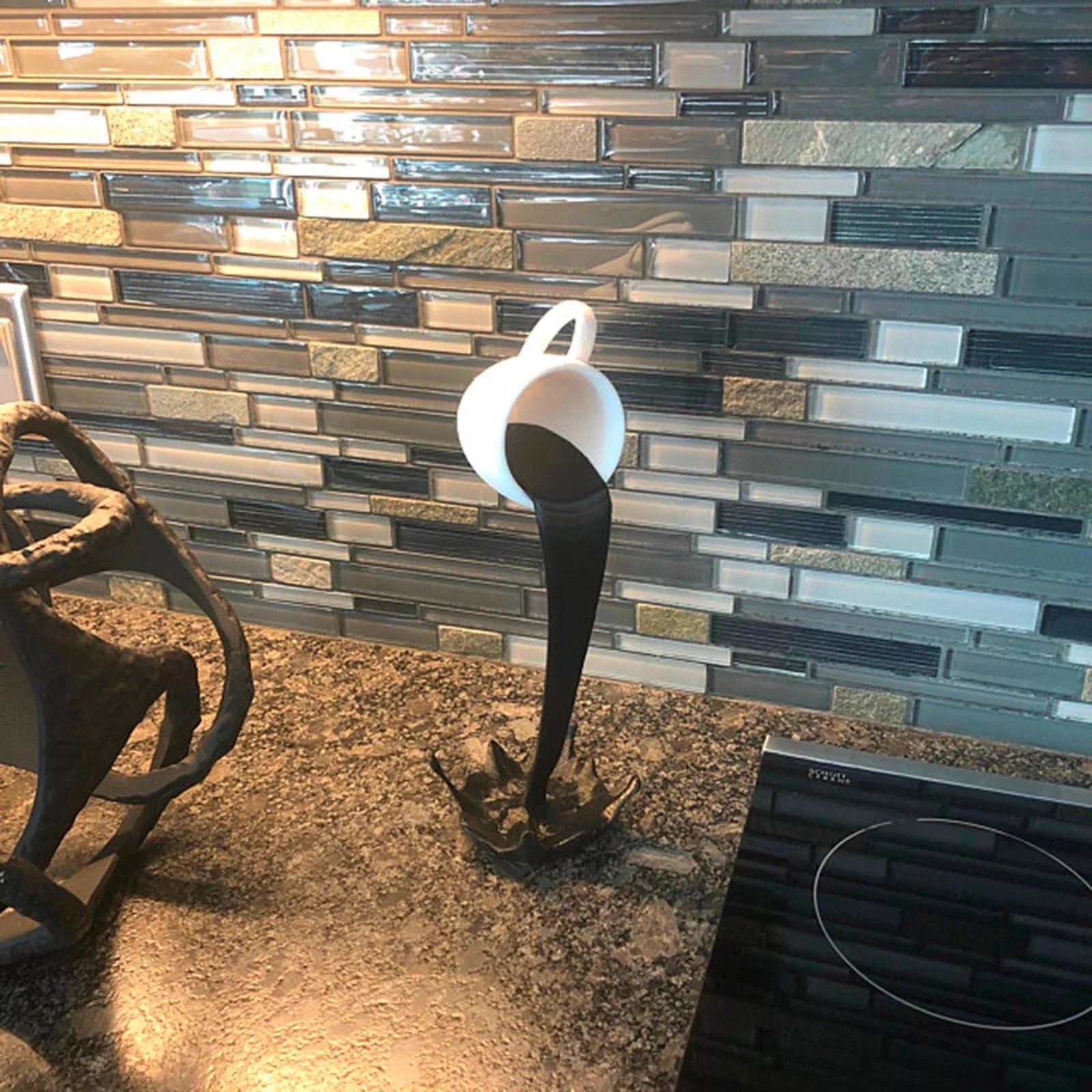 Escultura Spilled Coffee 3D Conceito Preto